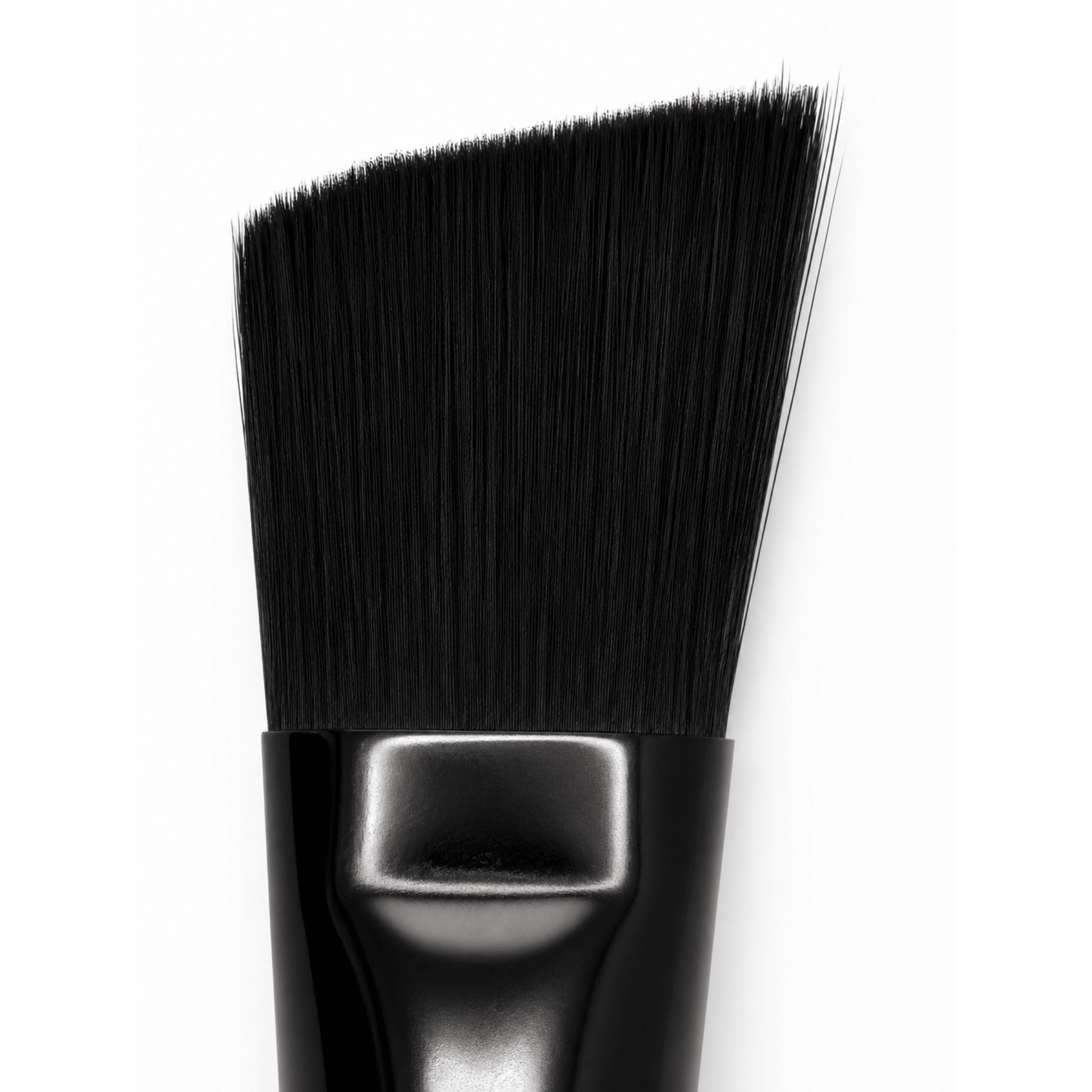 The Artisan Brush - Precision Mask Brush - Eliara Skincare